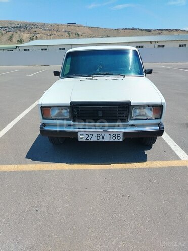 LADA (VAZ) 2107-1