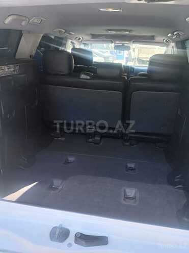 Toyota Land Cruiser-8