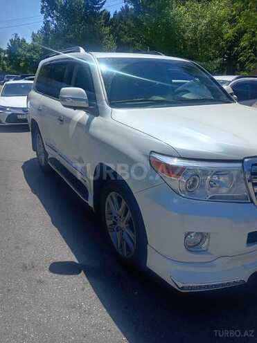 Toyota Land Cruiser-6