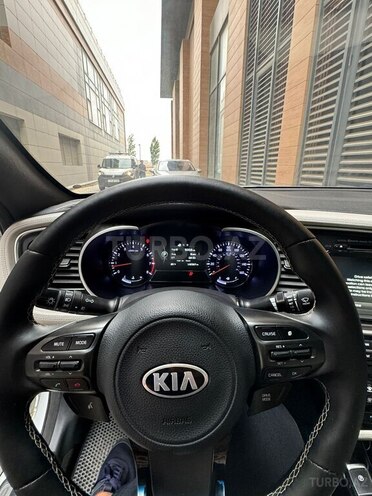 Kia Optima-9