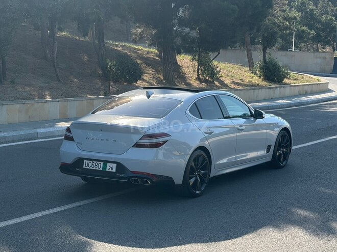 Hyundai Genesis-12