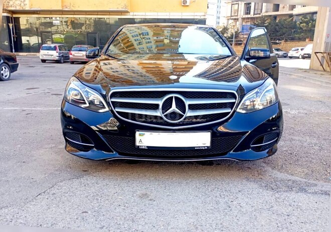 Mercedes E 220 d-1