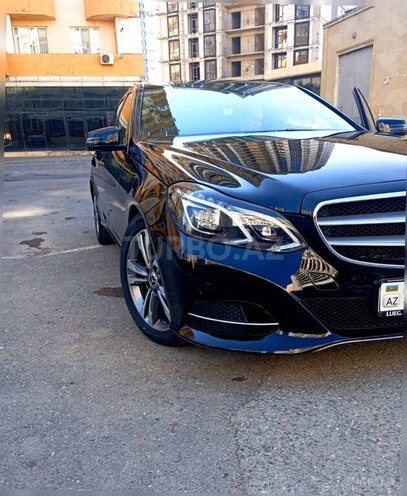 Mercedes E 220 d-4
