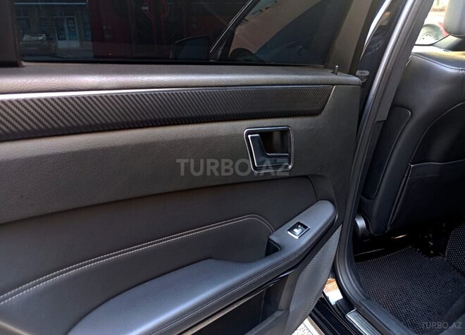 Mercedes E 220 d-9