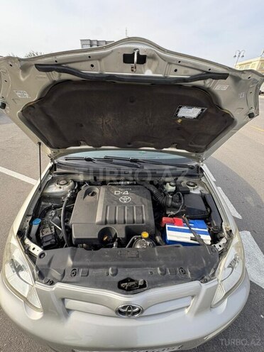 Toyota Corolla-13