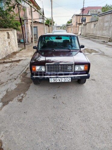 LADA (VAZ) 2107-1