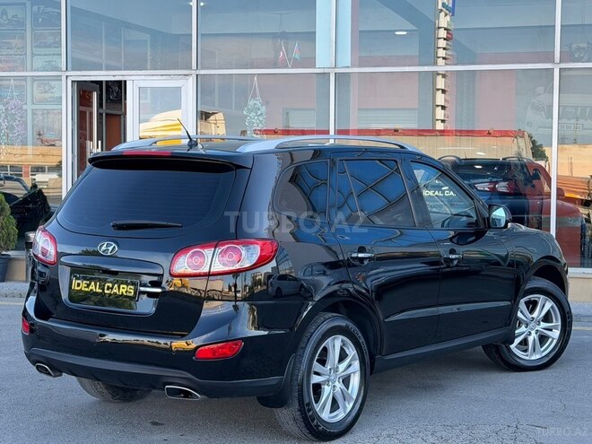 Hyundai Santa Fe-6