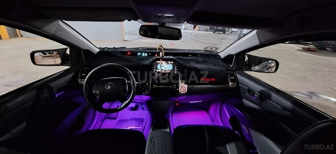 Toyota Prius-7