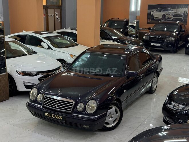 Mercedes E 240-13