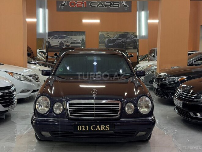 Mercedes E 240-2