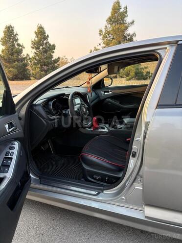 Kia Optima-10