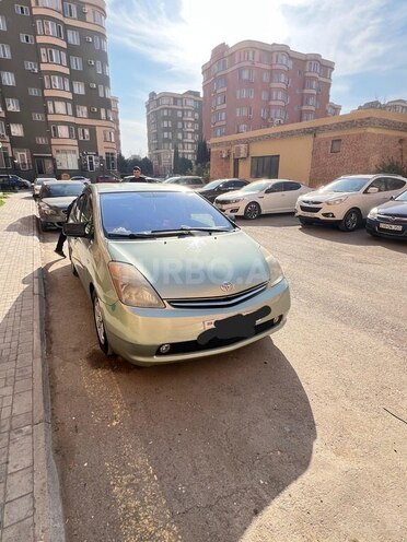 Toyota Prius-1