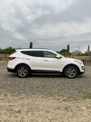 Hyundai Santa Fe-12