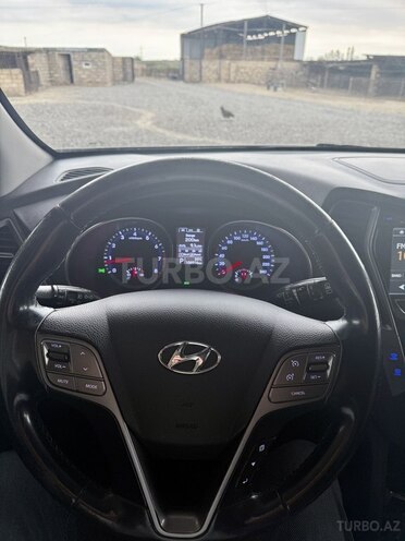 Hyundai Santa Fe-3
