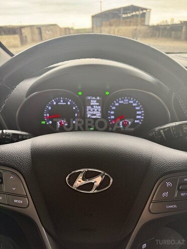 Hyundai Santa Fe-4