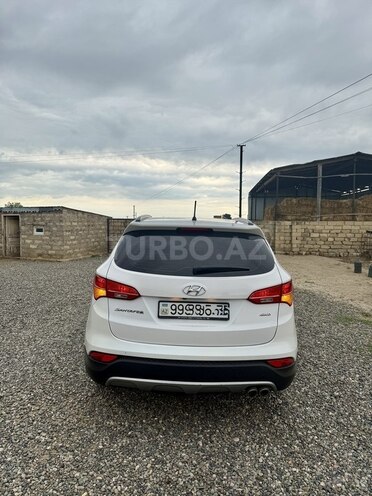 Hyundai Santa Fe-10
