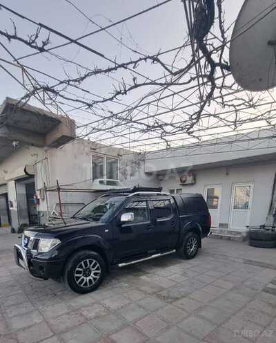 Nissan Navara-5