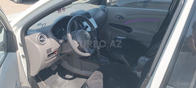 Nissan Sunny-7