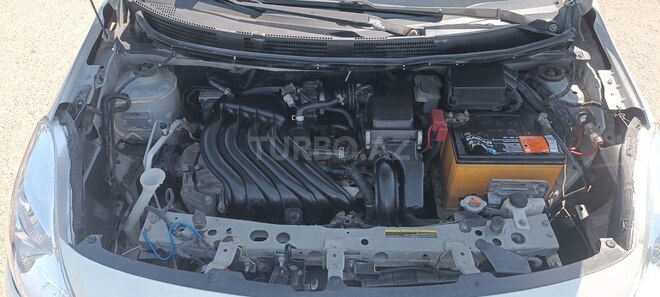 Nissan Sunny-9