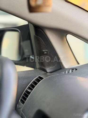 Toyota Prius-7