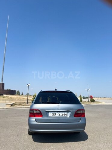 Mercedes E 220-4