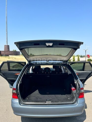 Mercedes E 220-7
