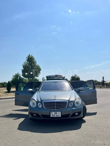 Mercedes E 220-5