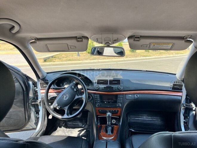 Mercedes E 220-8