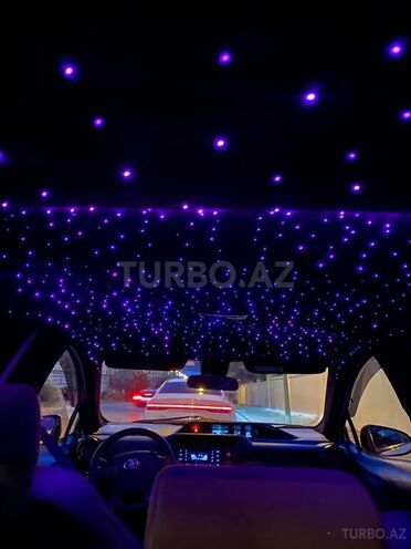 Toyota Aqua-8
