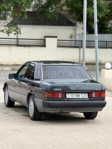 Mercedes 190-5