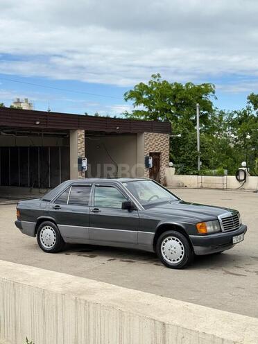 Mercedes 190-6