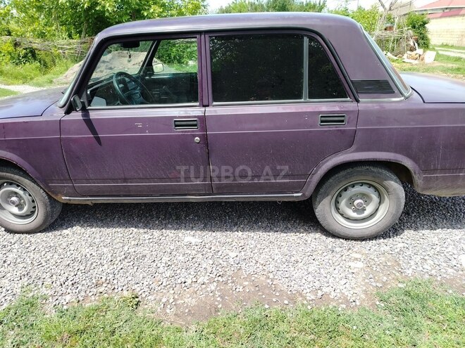 LADA (VAZ) 2107-4