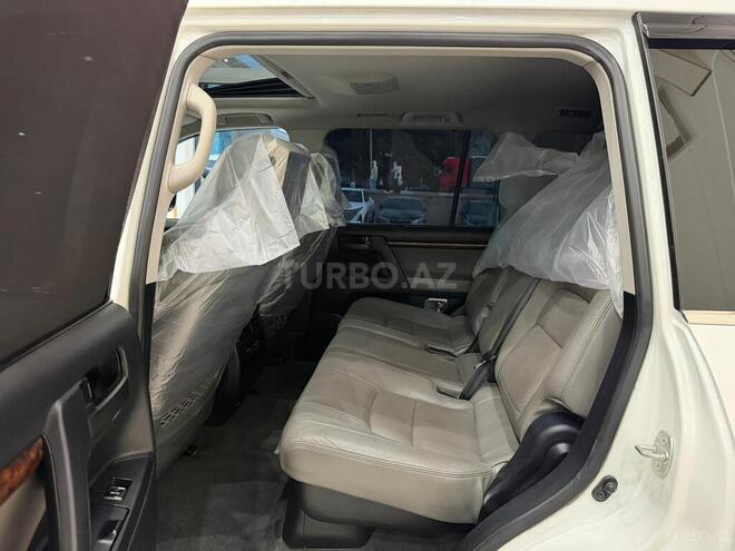 Toyota Land Cruiser-13
