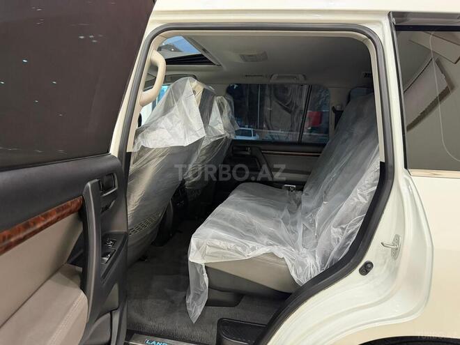Toyota Land Cruiser-33