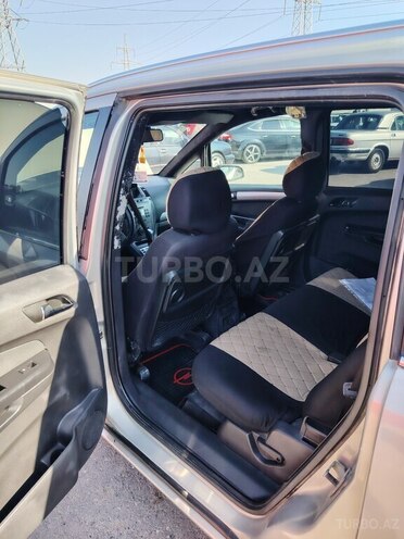 Opel Zafira-6