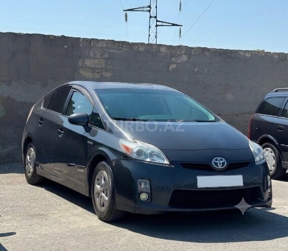 Toyota Prius-3