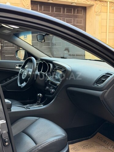 Kia Optima-12
