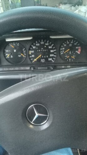 Mercedes 190-6