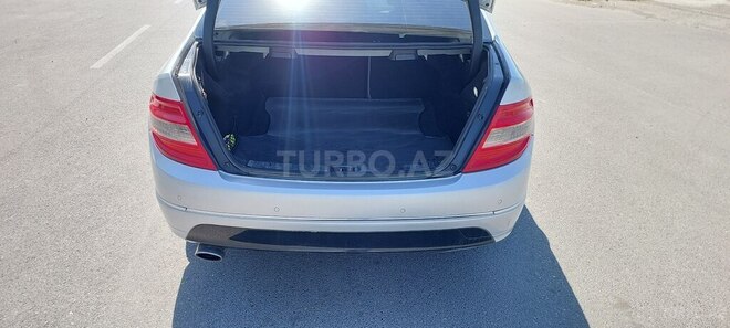 Mercedes C 220-11