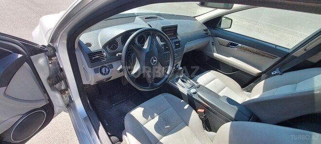 Mercedes C 220-14