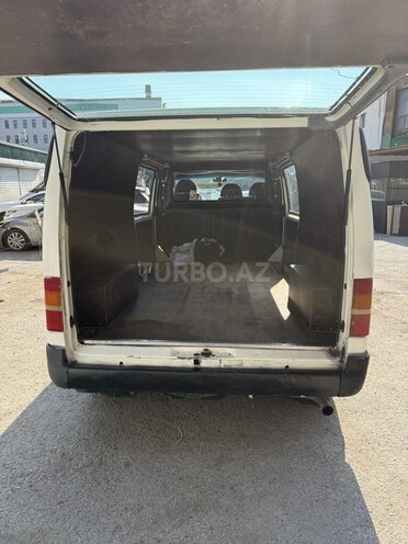 Ford Transit-7