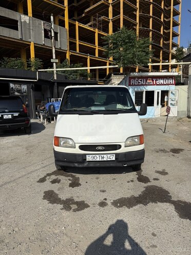 Ford Transit-1