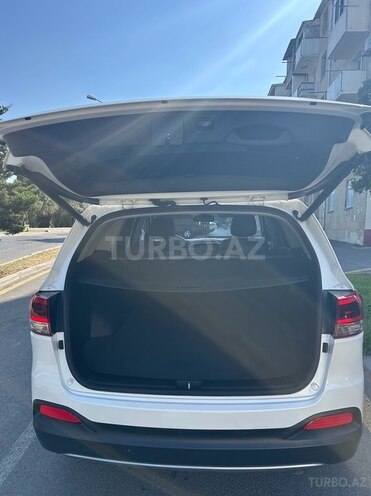 Kia Sorento-11