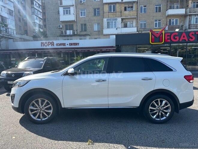 Kia Sorento-7