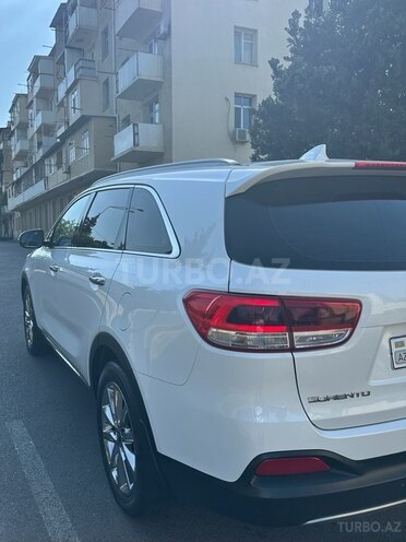 Kia Sorento-4