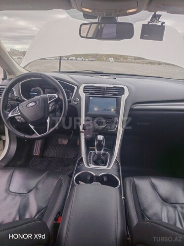 Ford Mondeo-10