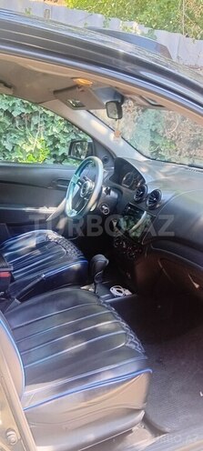 Chevrolet Aveo-3