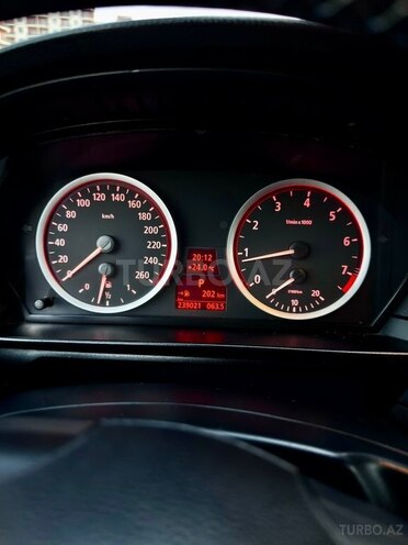 BMW 530-11