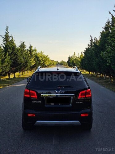 Kia Sorento-2