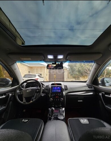 Kia Sorento-8